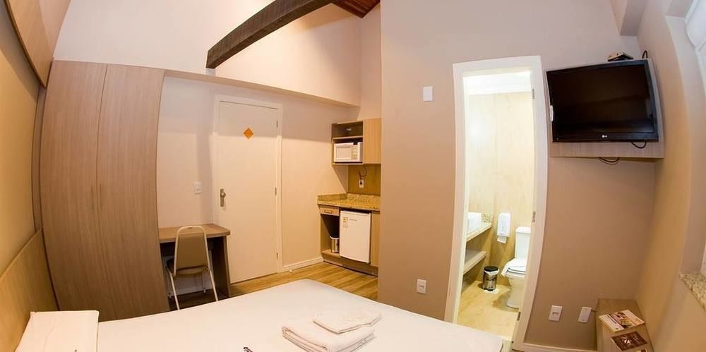 Hotel Goncalves- Proximo A Santa Casa De Porto Alegre Bagian luar foto